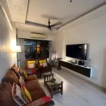 Surya Kiran: Linking Road Bandra West 3Bhk