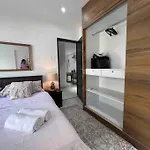 Kakad Classic 5, 16th Rd, Pali Village, Khar West By Connekt Homes Apartment