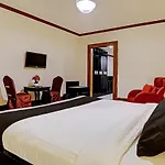 Townhouse Royal Palms - Lily Collection Hotel 4*