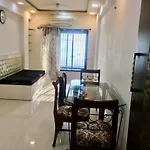 Lavish Sea View Apartment