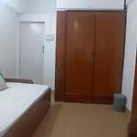 Homestay Seaview Bandra W Nr Taj Indian Women Only