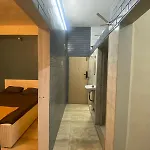 Bandra Delight 2 Bedroom With Private Washroom