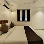 The Majlis - Colaba