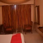 Dhiraj Hotel Mumbai