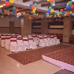 Dhiraj Hotel 3*