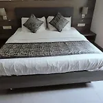 Apollo Guest House