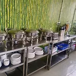 Skylink Hospitality Next To Amber Imperial Hotel 3*