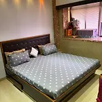 Khar Delight