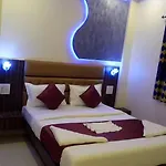 Flagship 83490 Hotel Bently Palace 3*