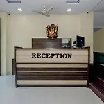 Oyo 23656 Parimeet Hotel