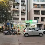 2 Bedroom Apartment Near Olives Bandra