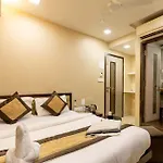 The Majlis - Colaba Hotel