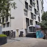 1Br Service Apartment In Bkc By Florastays