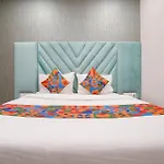 Fabhotel The Mint
