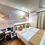 White House By Maxxvalue Service Bandra Apartment Mumbai