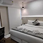 White House By Maxxvalue Service Bandra *