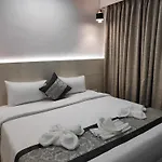 White House By Maxxvalue Service Bandra
