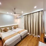 White House By Maxxvalue Service Bandra Mumbai