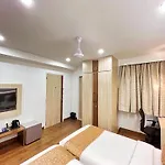 White House By Maxxvalue Service Bandra * Mumbai