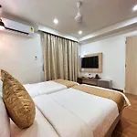 White House By Maxxvalue Service Bandra * Mumbai