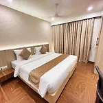 White House By Maxxvalue Service Bandra