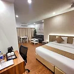 White House By Maxxvalue Service Bandra Apartment Mumbai