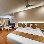 White House By Maxxvalue Service Bandra * Mumbai