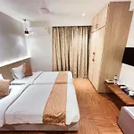 White House By Maxxvalue Service Bandra Apartment Mumbai