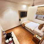 Apartment White House By Maxxvalue Service Bandra *