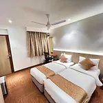 White House By Maxxvalue Service Bandra * Mumbai