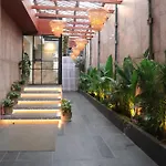 Hotel Bawa Suites