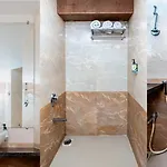 Treebo Laaiba Residency Hotel 3*