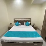 Hotel Apsara- Near J J Hospital Mumbai