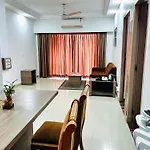 Apartment Maxxvalue - Service Marol