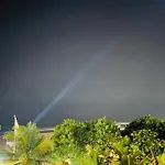 Best Sea View Apartment ,Juhu