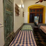 Hostel Vasantashram Cst Mumbai, Free Wifi With 1940s Retro Vibe *