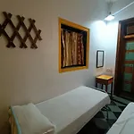 Vasantashram Cst Mumbai, Free Wifi With 1940s Retro Vibe Hostel