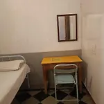 Hostel Vasantashram Cst Mumbai, Free Wifi With 1940s Retro Vibe