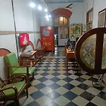 Vasantashram Cst Mumbai, Free Wifi With 1940s Retro Vibe