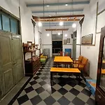 Vasantashram Cst Mumbai, Free Wifi With 1940s Retro Vibe Hostel
