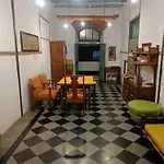 Vasantashram Cst Mumbai, Free Wifi With 1940s Retro Vibe *