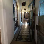 Vasantashram Cst Mumbai, Free Wifi With 1940s Retro Vibe