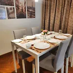 White House By Maxxvalue Service Bandra * Mumbai