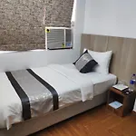 White House By Maxxvalue Service Bandra * Mumbai