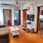 Apartment White House By Maxxvalue Service Bandra