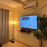 2bhk, Off Carter Rd, Bandra West