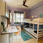 Rahat Manazil- The Old Warm Charm 2 Bedroom Apartment In Khar West By Connekt Homes