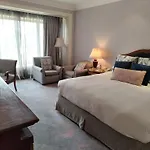 Taj Lands End