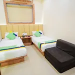 Hotel Skylink Hospitality Next To Amber Imperial 3*