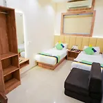 Hotel Skylink Hospitality Next To Amber Imperial 3*